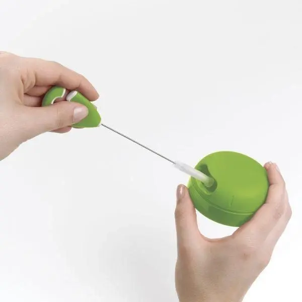 OXO Tot On-the-Go Straw & Sippy Cup Top Cleaning Set - Green