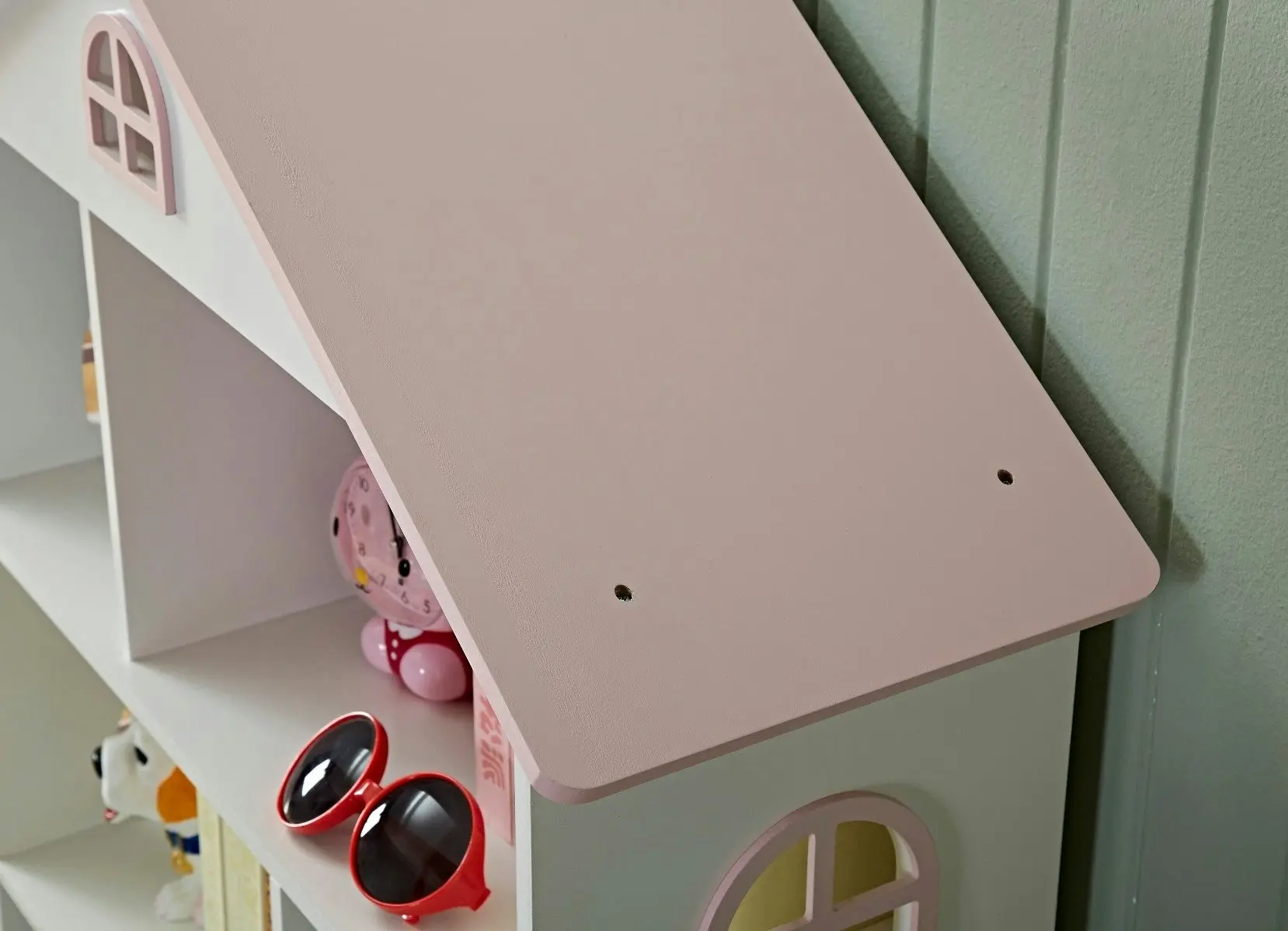 All 4 Kids Veronica Girls‘s Pink Roof Dollhouse Bookcase