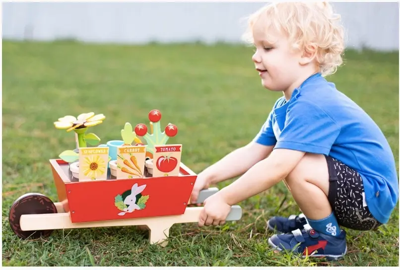 Tender Leaf Toys Garden Wheelbarrow Set