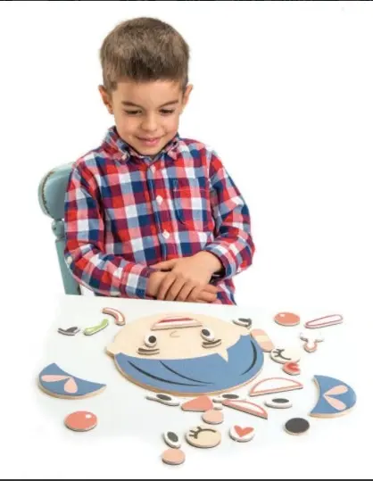 Tender Leaf Toys What's Up Bag with Magnetic Expressions