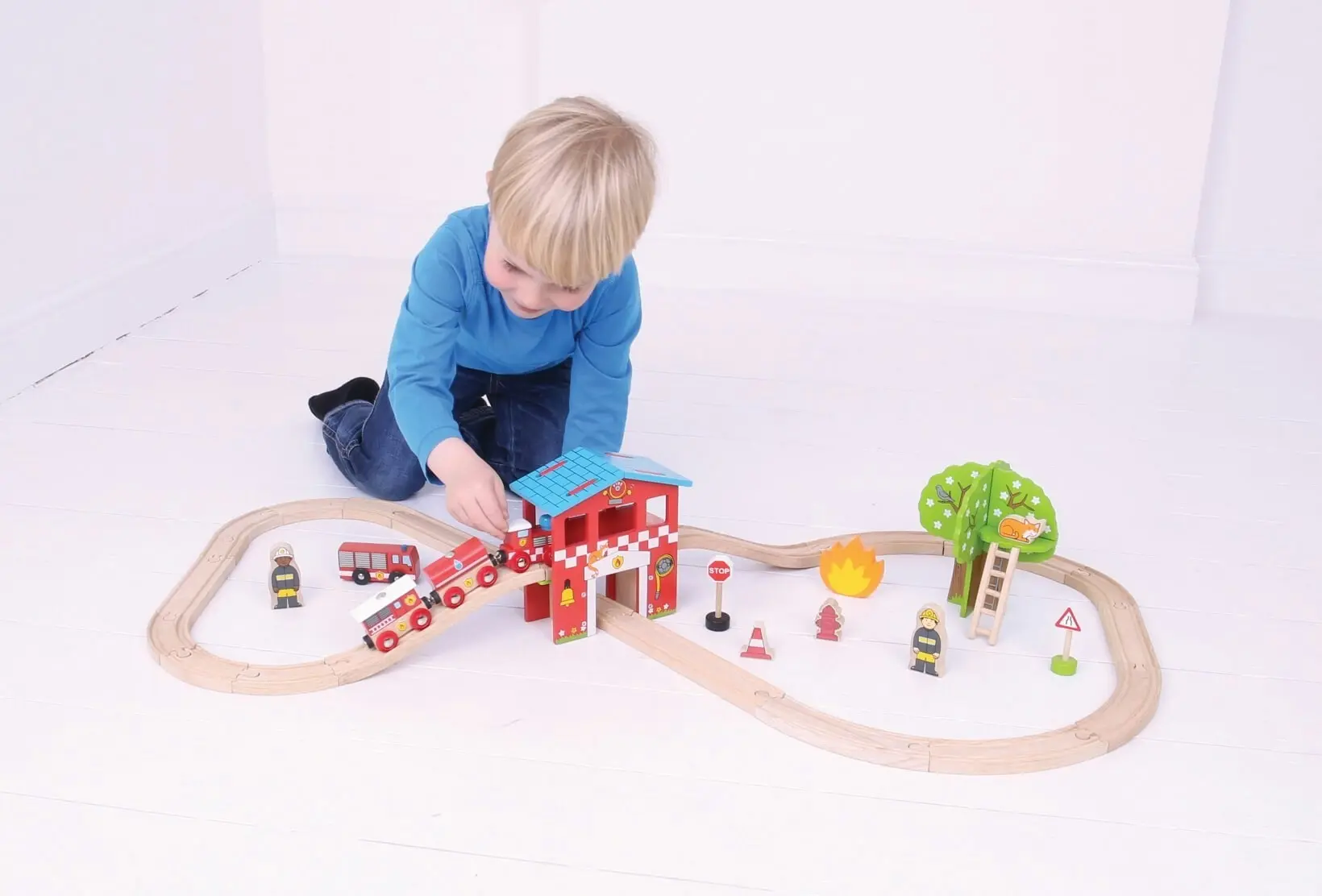 Bigjigs Rail Fire Station Train Set