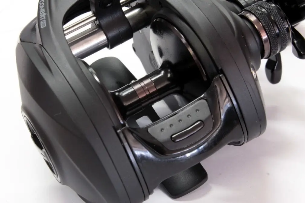 ATC Combat Plus 200 Low Profile Baitcaster Fishing Reel - 11 Bearing Baitcaster