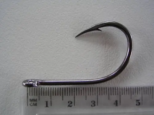 1 Box of Mustad 10829NPBLN Big Gun Kirbed Chemically Sharpened Fishing Hooks