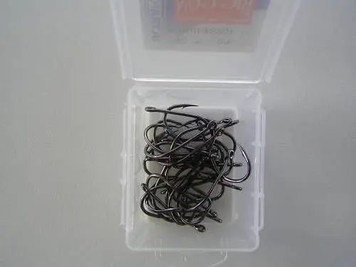 1 Box of Mustad 10829NPBLN Big Gun Kirbed Chemically Sharpened Fishing Hooks