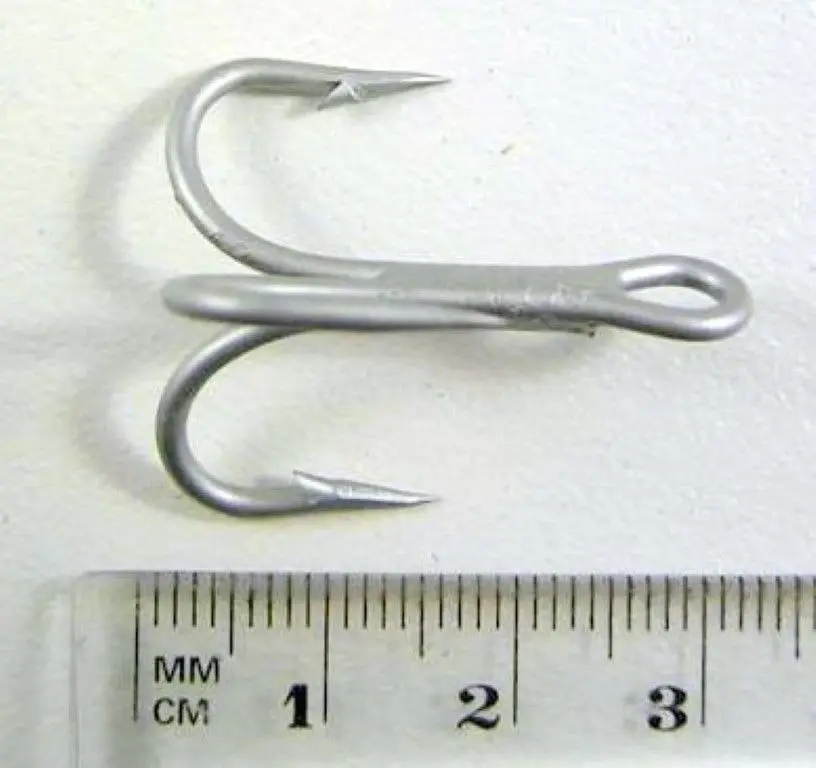 1 Box of Mustad 7794 3x Strong Short Shank Treble Durasteel Fishing Hooks