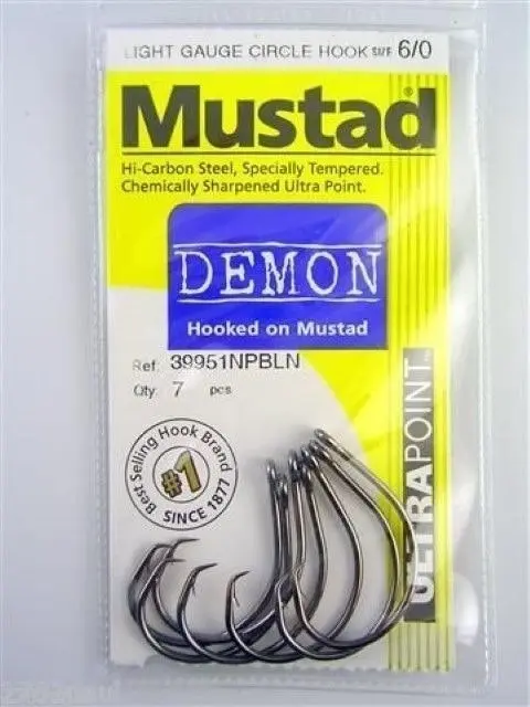 1 Packet of Mustad 39951NPBLN Demon Circle Light Chemically Sharp Fishing Hooks