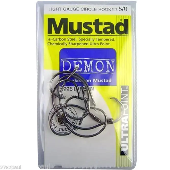 1 Packet of Mustad 39951NPBLN Demon Circle Light Chemically Sharp Fishing Hooks