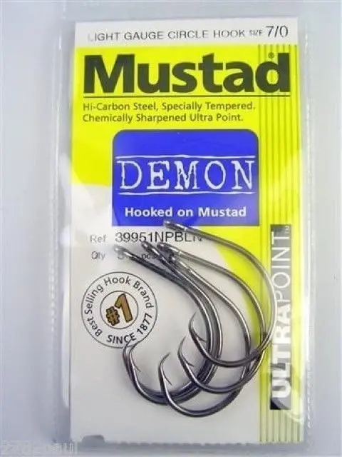 1 Packet of Mustad 39951NPBLN Demon Circle Light Chemically Sharp Fishing Hooks