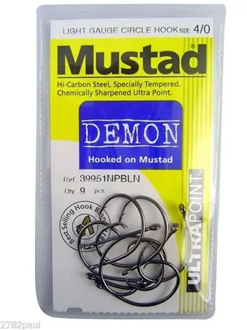 1 Packet of Mustad 39951NPBLN Demon Circle Light Chemically Sharp Fishing Hooks