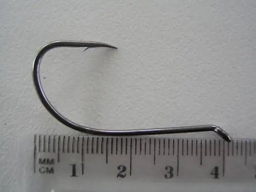 1 Packet of Mustad 92604NPBLN Penetrator Chemically Sharp Fishing Hooks