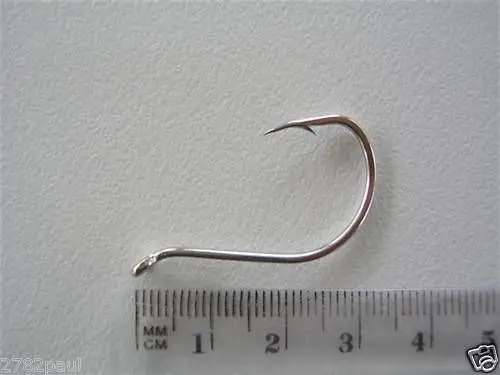 1 Packet of Surecatch Suicide Nickel Fishing Hooks