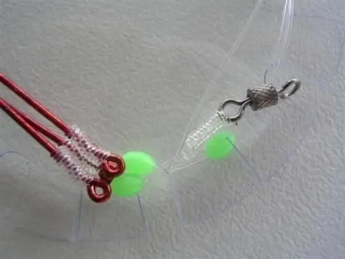 Surecatch Whiting Rig with Size 4 Chemically Sharpened Hooks and Lumo Beads