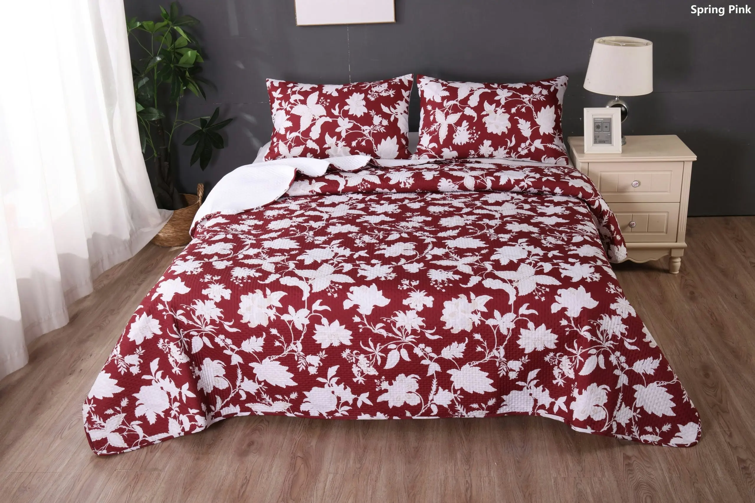 Ramesses Printed Reversible Ultrasonic Bamboo Blend Comforter Set