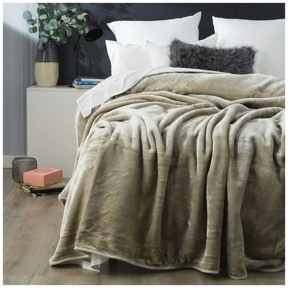 Renee Taylor 220x240cm Soft Warm Mink Blanket/Throw Heavy Weight Acrylic Taupe