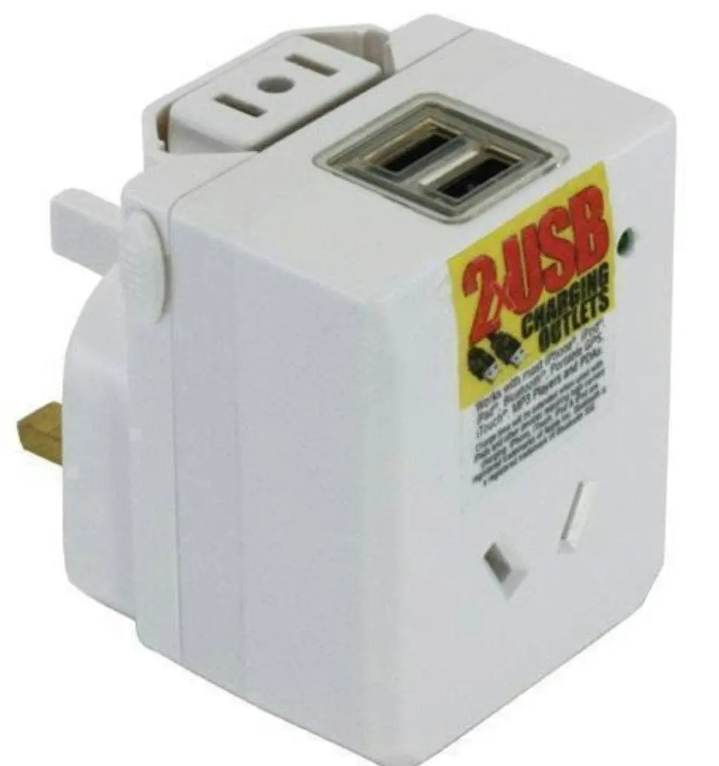 Jackson Universal Travel Adaptor with 2 x USB - Au to 150 Countries