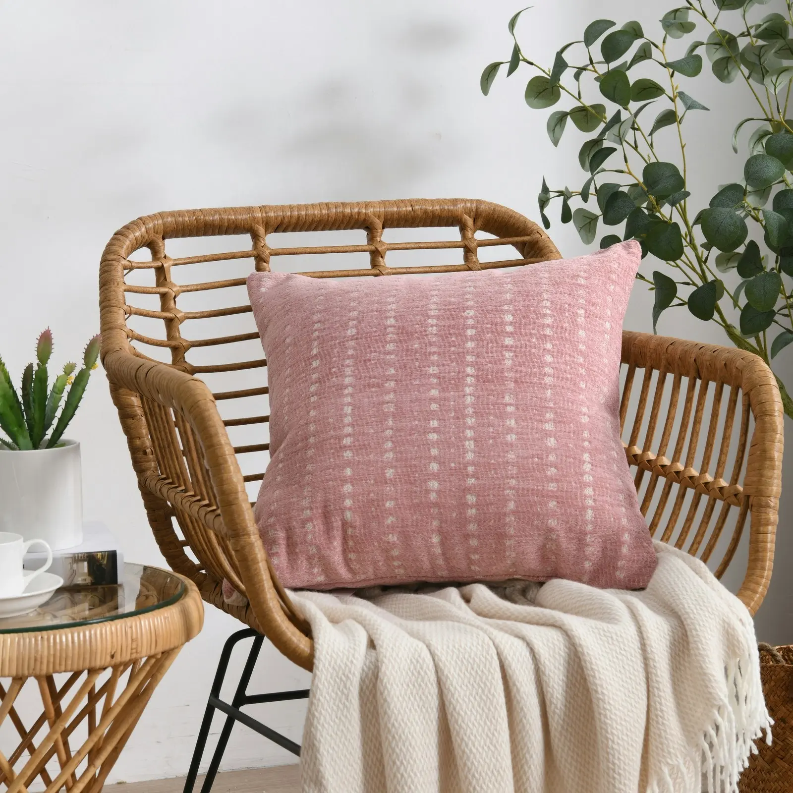 Cadence & Co. Antalyo Chenille Cushion Pink 45x45cm