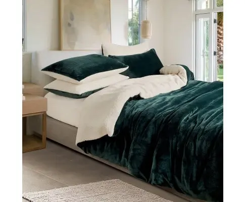 Gioia Casa 2 in 1 Teddy Sherpa Quilt Cover Set and Blanket - EMERALD GREEN