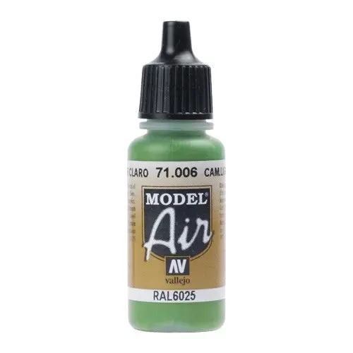 Vallejo Model Air - Camouflage Light Green 17 ml