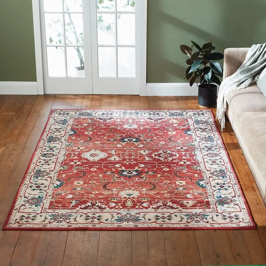 Traditional Style Rug