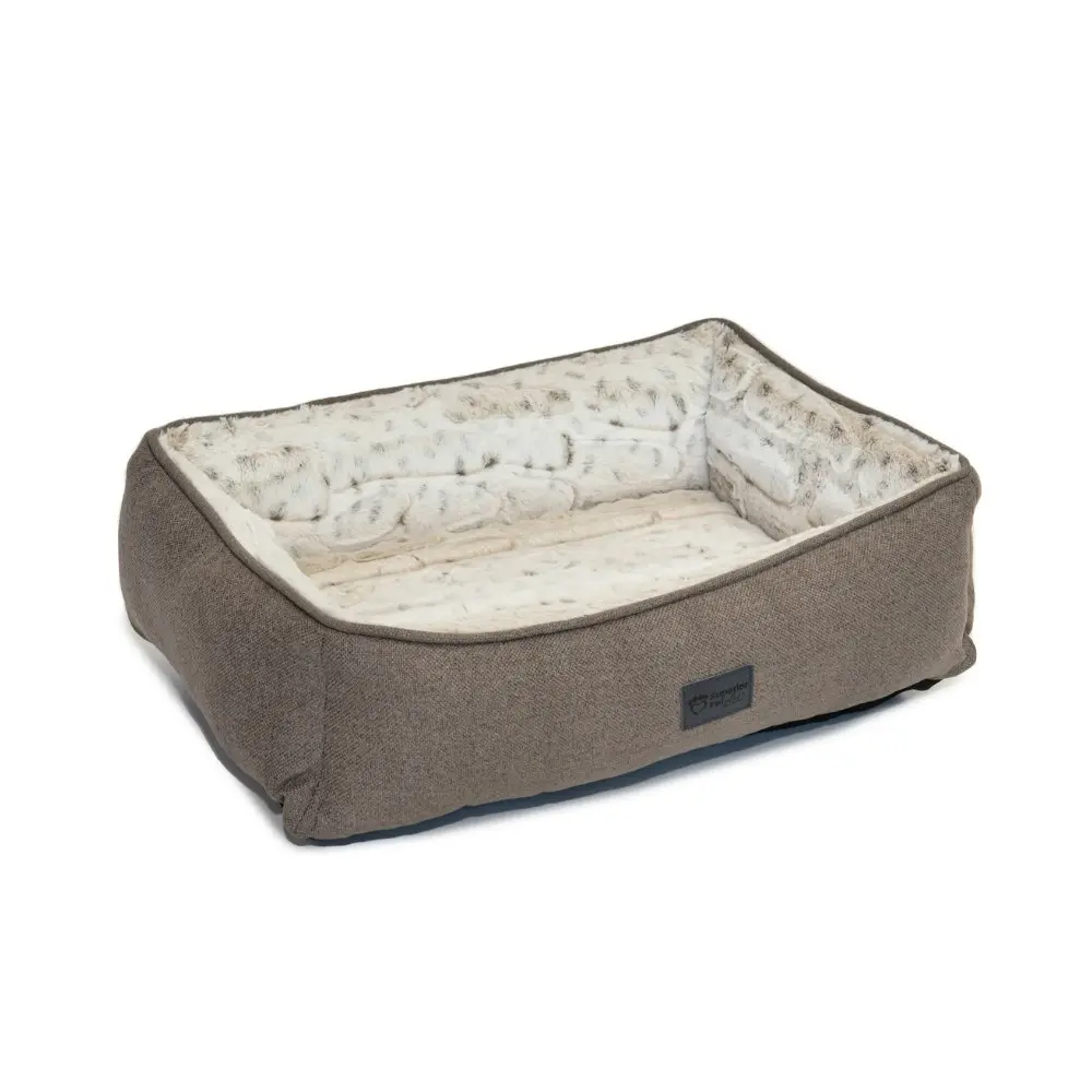 Superior Pet Goods Dog/Pet Lounger/Bed Light Brindle Faux Fur Jumbo 130x110cm