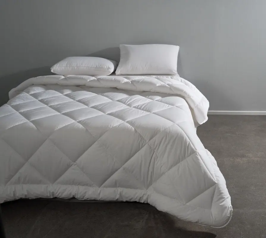 Canningvale Luxury Quilt - King White