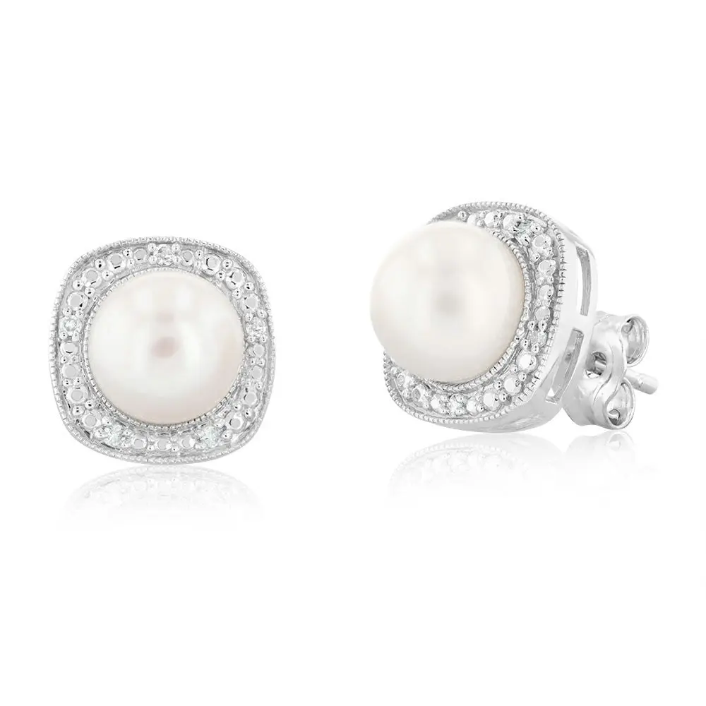 Cultured Pearl & 05Pts Diamond Stud Earrings In Sterling Silver