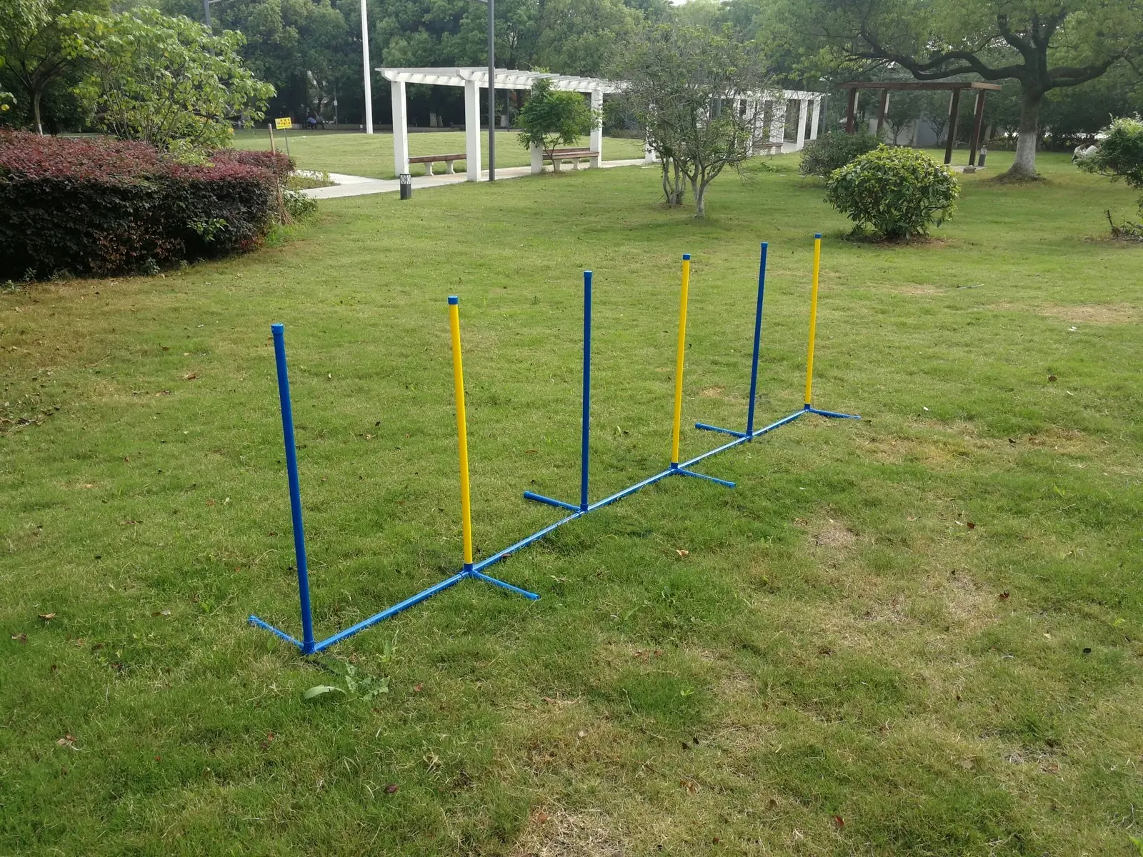 Yes4pets Portable Dog Puppy Training Practice Weave Poles Agility Post Set - One Size