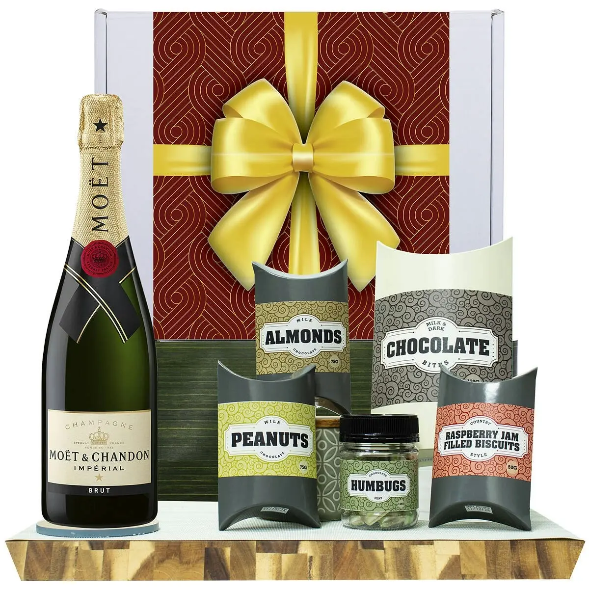 20461A Gourmet Hamper with Moet & Chandon