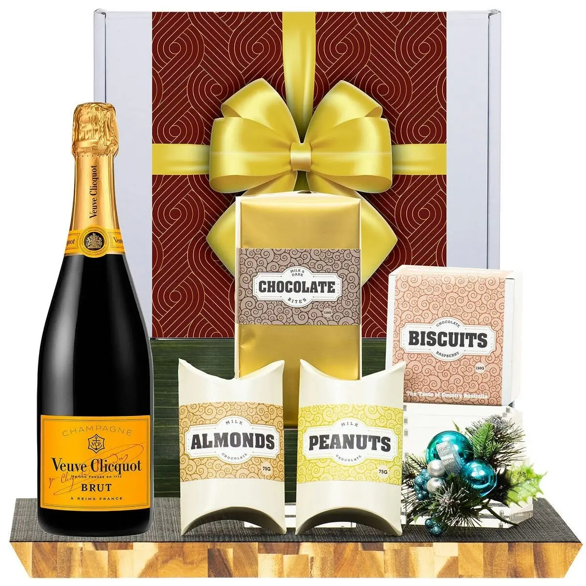 21662A Gourmet Hamper with Veuve Clicquot Brut