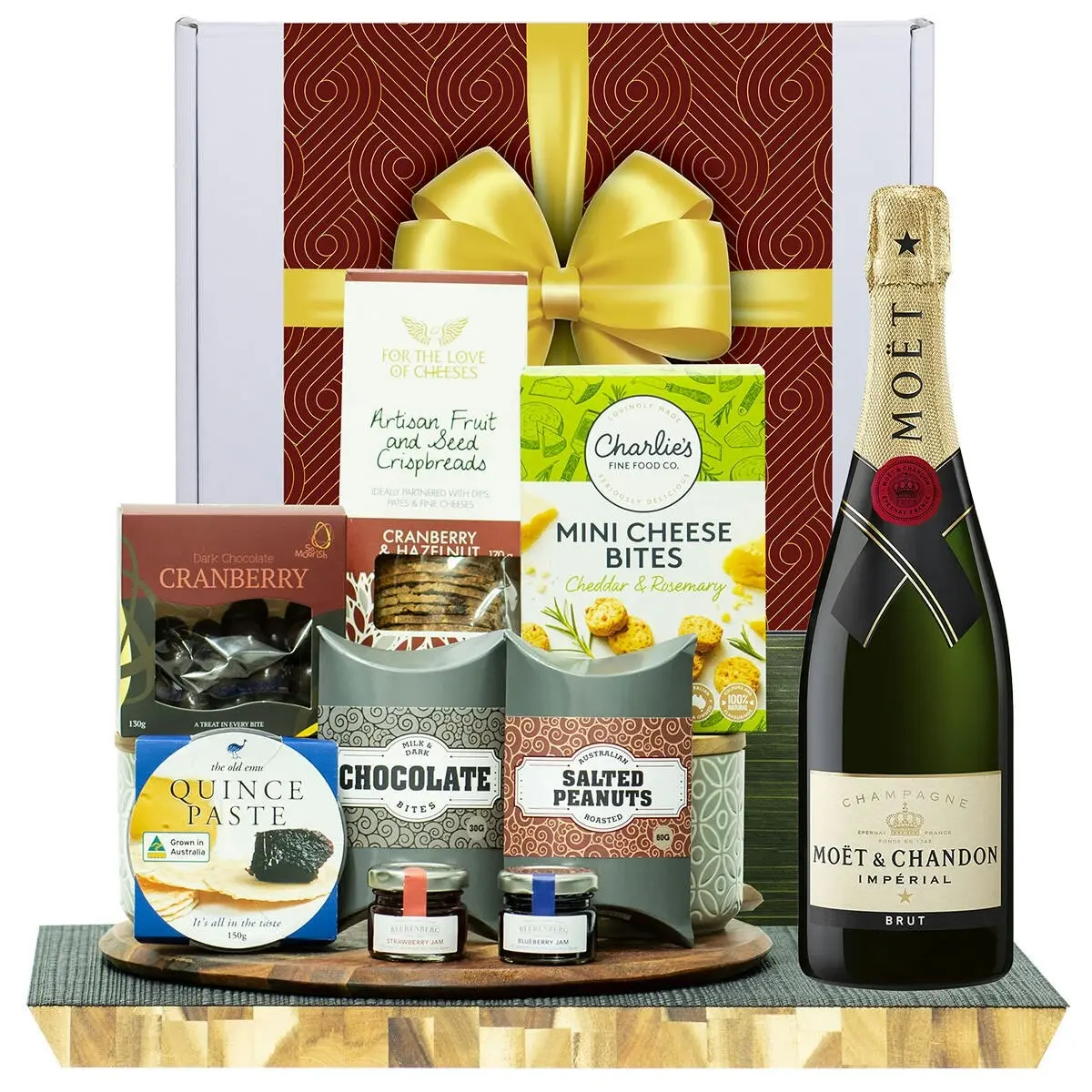 23361A Gourmet Hamper with Moet & Chandon