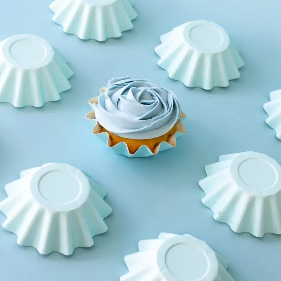 24pk Pastel Blue Bloom Baking Cups (44mm base)