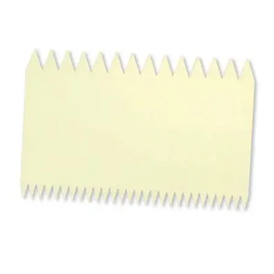 Loyal Comb Cream Scraper 112x75mm