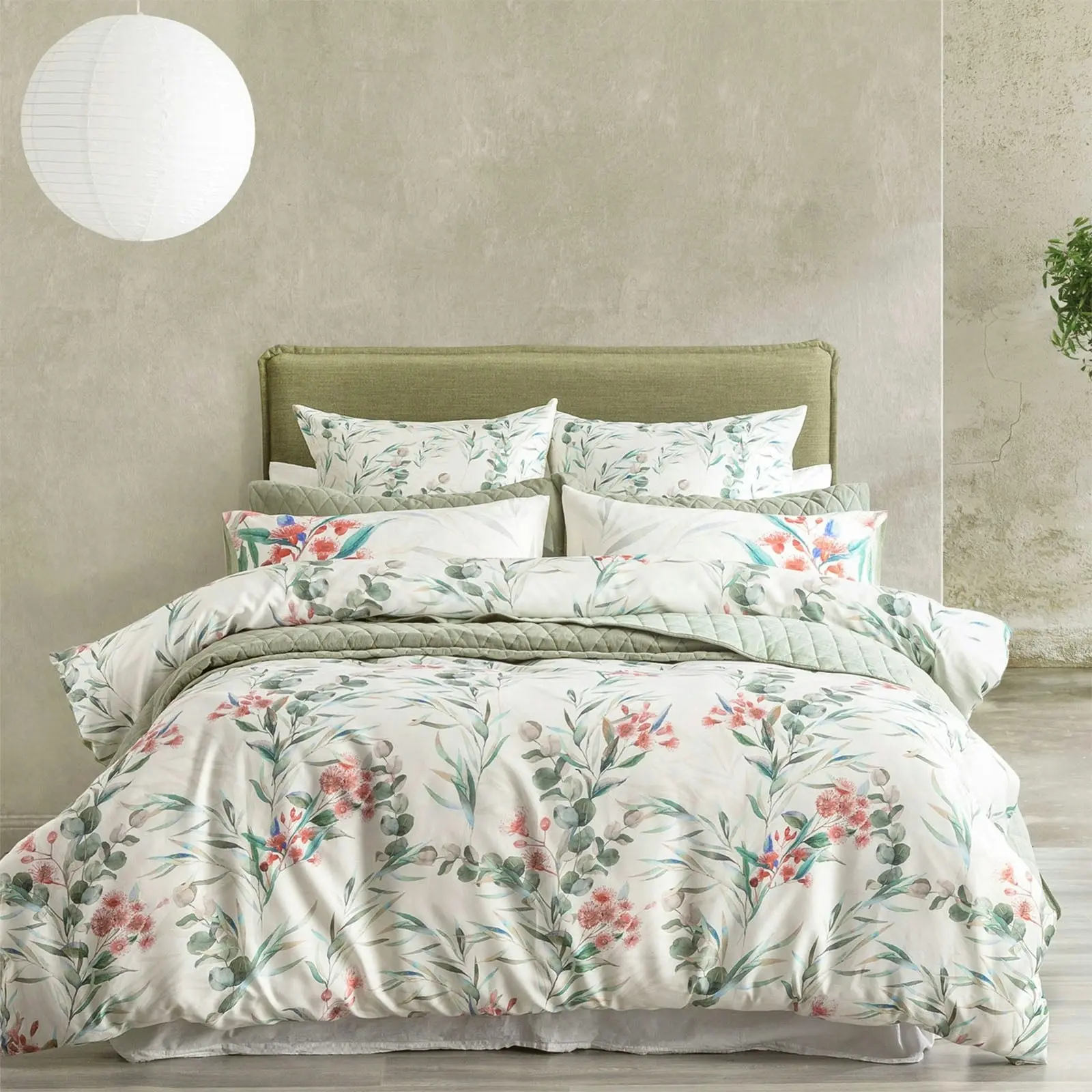 Gum Blossom Quilt cover set 300 Thread Count Cotton Reversible