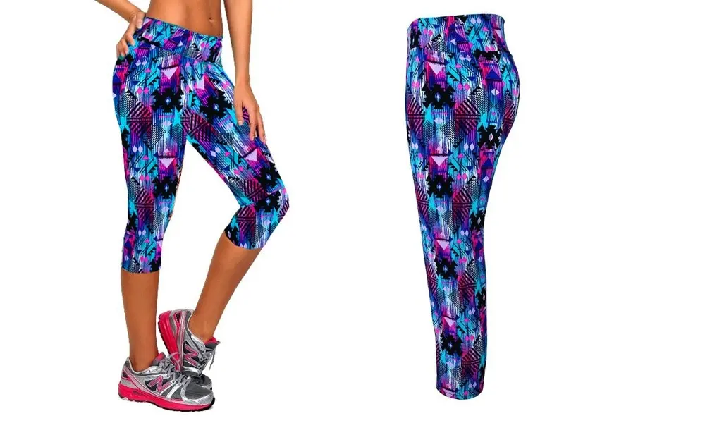 Women's Print Capri Sport Leggings - Pink Shapes